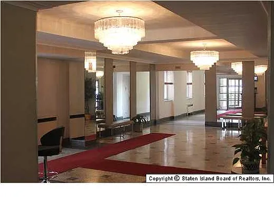 Sold by CENTURY 21 Papp Realty, Corp. | media 23