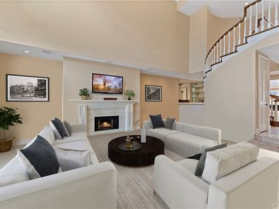 24 Chatham Ct #24, Newport Beach, CA, 92660
