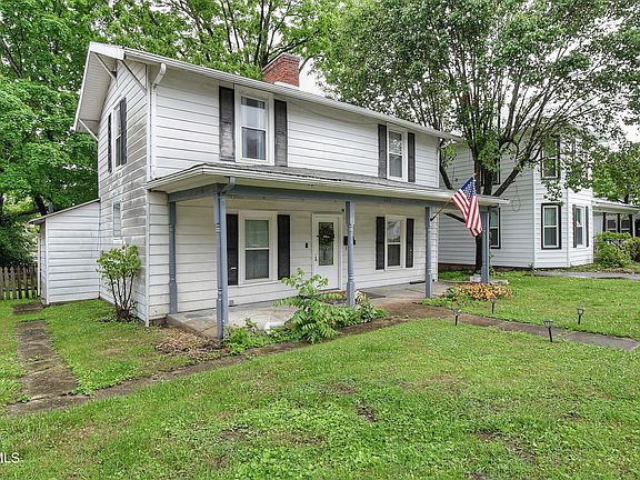 2nd image of 106 W Poplar St