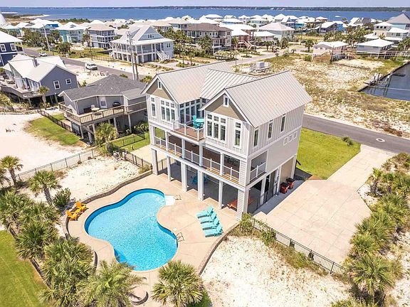 3rd image of 8191 White Sands Blvd