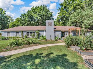 708 Ravenwood Dr, Greencastle, IN 46135