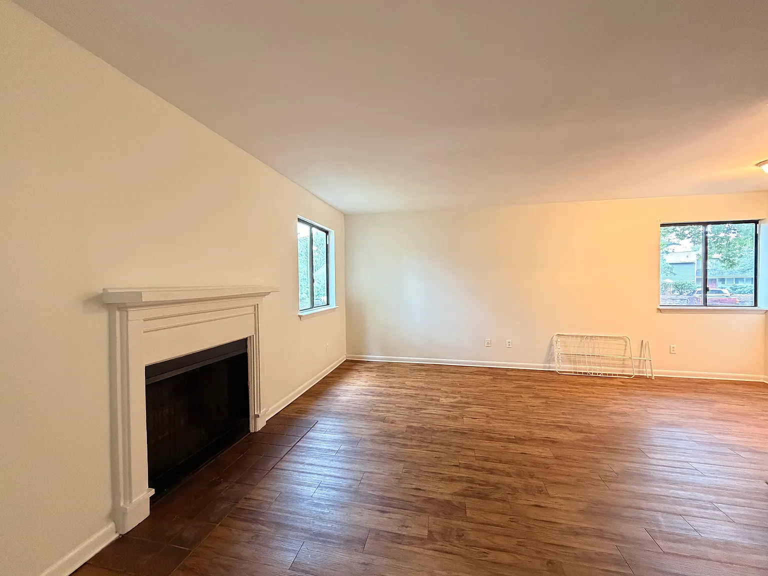 1 bed, 696 sqft, $1,199 — Photo 3