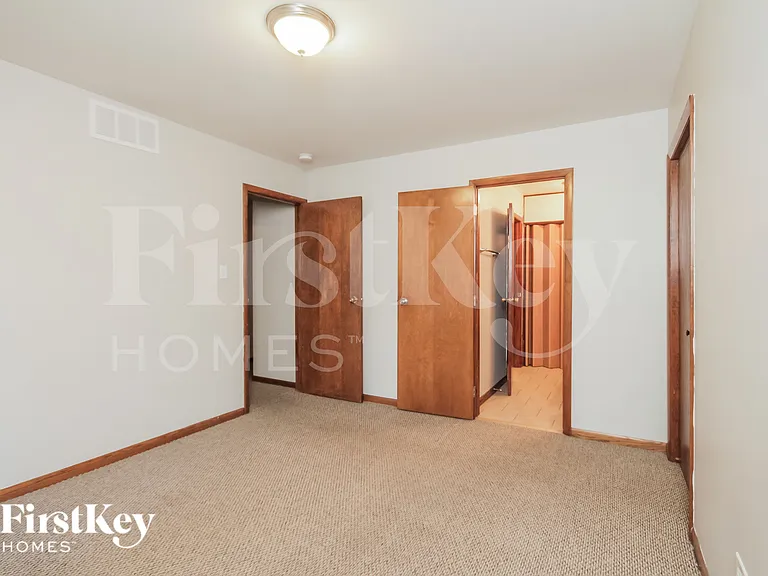 18519 Carriage Ln — Photo 7