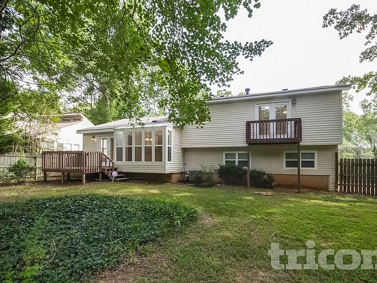 6583 Oakwood Dr — Photo 15