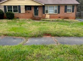 307 Farmhurst Dr, Charlotte, NC 28217
