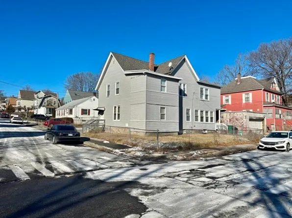 3 Dunfey St, Lowell, MA 01854