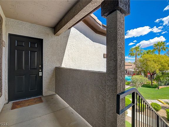 3rd image of 45 Maleena Mesa St APT 921