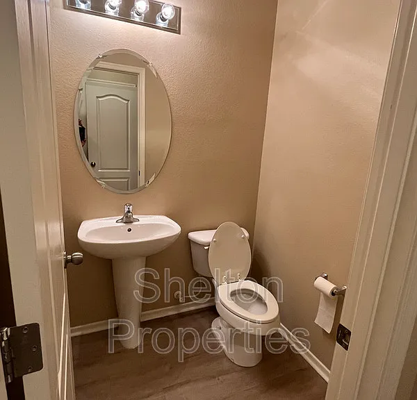 2958 N Clanton St — Photo 18