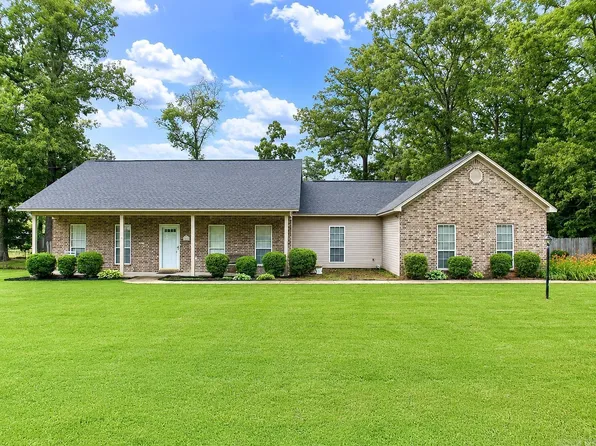 211 Betty St, White Hall, AR 71602