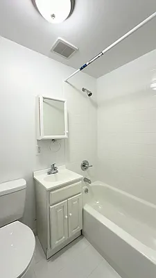 Rented by Douglas Elliman | media 21