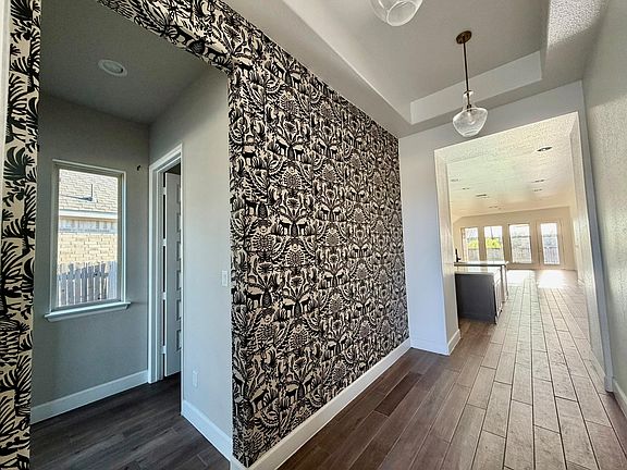 3rd image of 965 Blue Oak Blvd