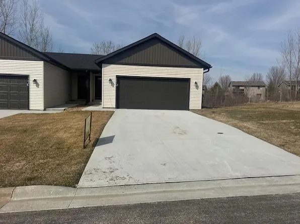 2049 E 20th St, Zumbrota, MN 55992