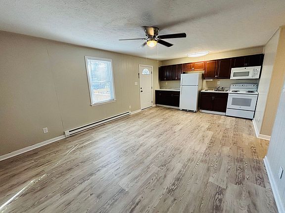 3rd image of 1470 Roanoke St APT 1