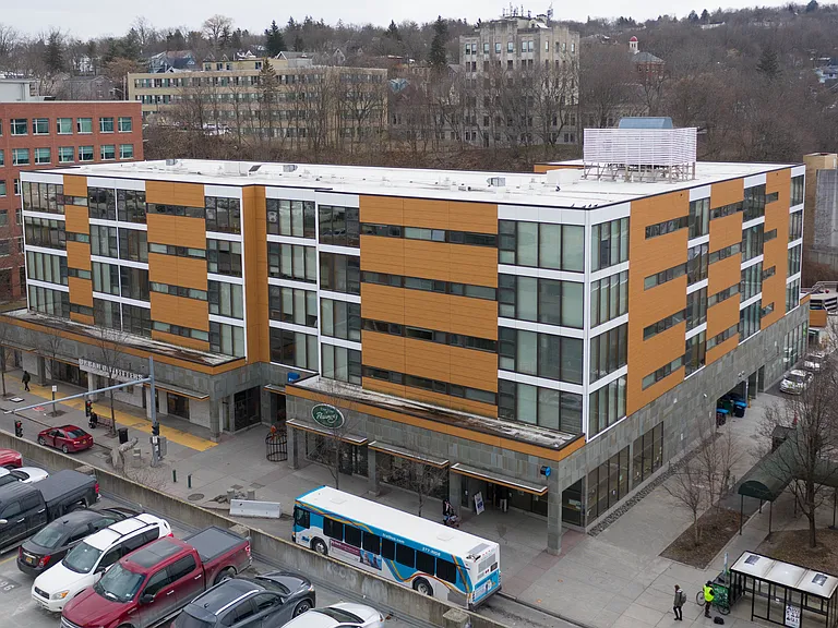 Cayuga Lofts — Photo 12