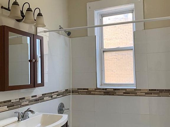 4th image of 14 North Ave APT E7