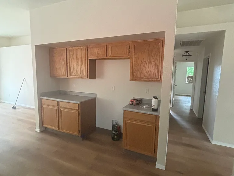 5496 Breeze Ct — Photo 6
