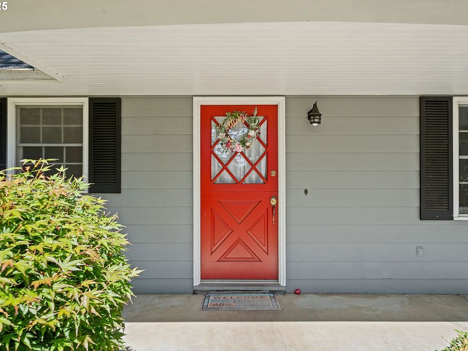 16390 SE Hillside Ln, Milwaukie, OR 97267 | Zillow