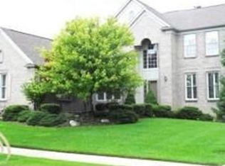 768 Loggers Cir, Rochester, MI 48307
