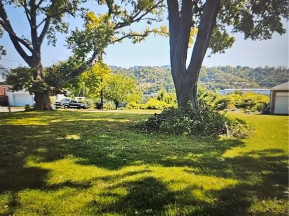 458 River Ave, Beaver, PA 15009