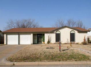 812 Kelley Dr, Everman, TX 76140