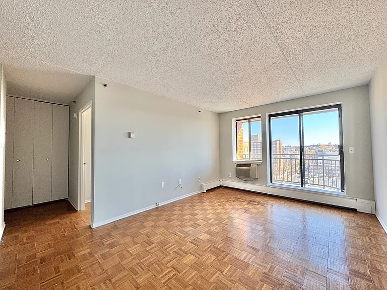 14-56 31st Dr #9A — Photo 2