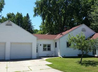 1050 11th Ave N, Wisconsin Rapids, WI 54495