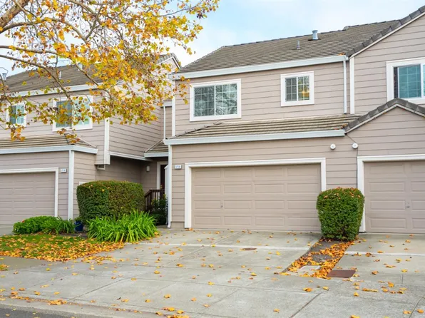 1714 Zinfandel Drive, Petaluma, CA 94954