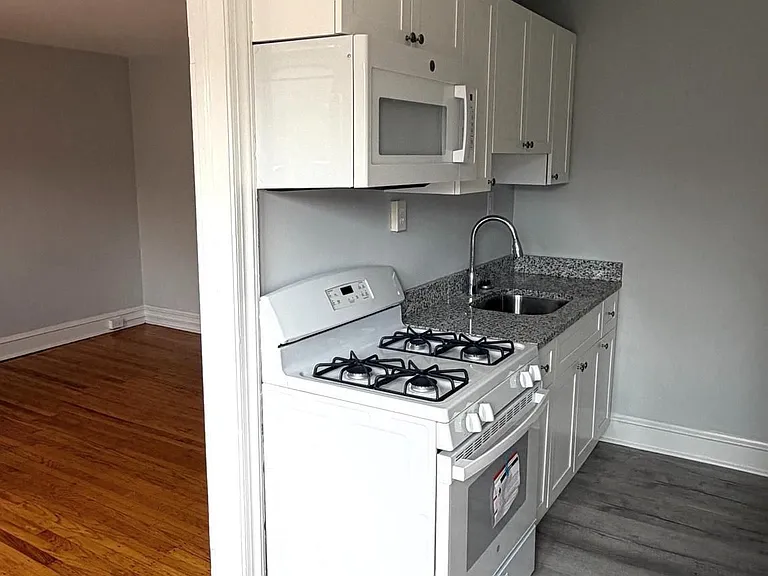 117 N Essex Ave #A102 — Photo 8
