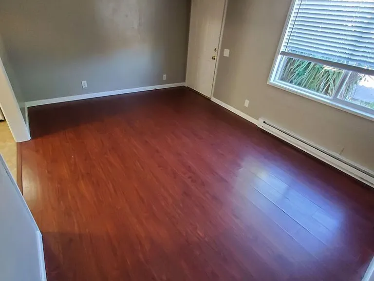 926 SE Uglow Ave #2 — Photo 6