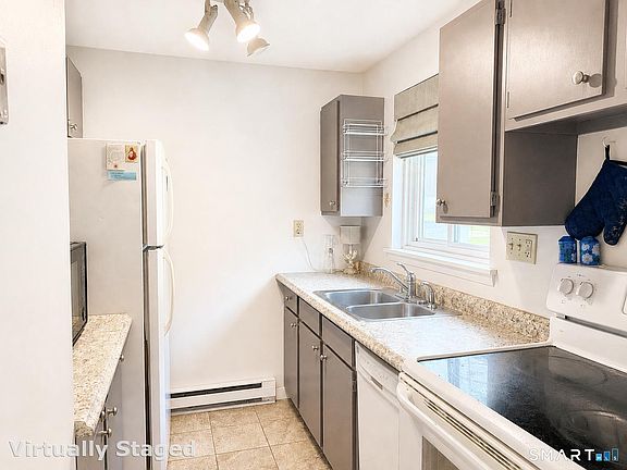 2nd image of 1644 Farmington Avenue #4