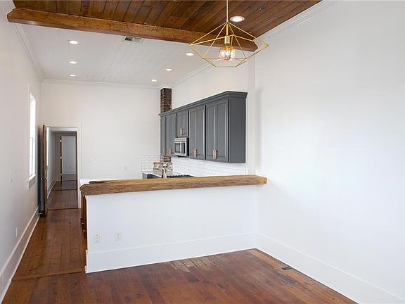 3rd image of 7421-23 Pitt St
