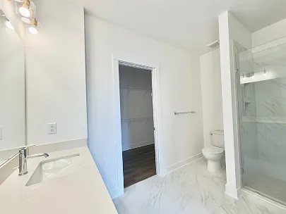 3 bed, 2228 sqft, $3,800 — Photo 3