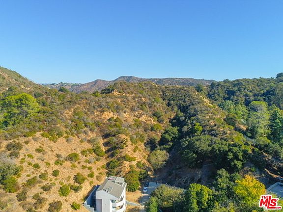 4th image of 10333 Tupelo Ln