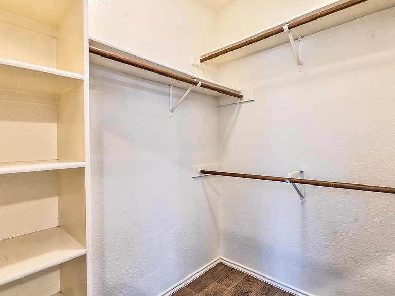 1708 Pagedale Cv — Photo 62