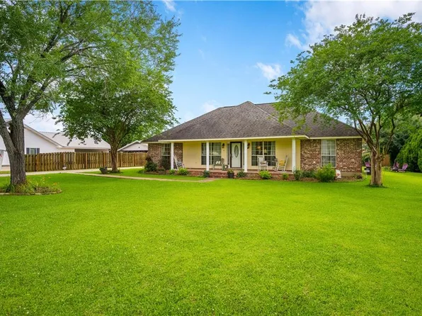 237 Oak Villa Dr, Bunkie, LA 71322