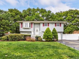 18 Brandywine Drive, Mastic, NY 11950
