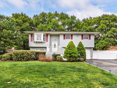 18 Brandywine Drive, Mastic, NY, 11950