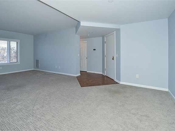 4th image of 19000 Lake Rd APT 5413