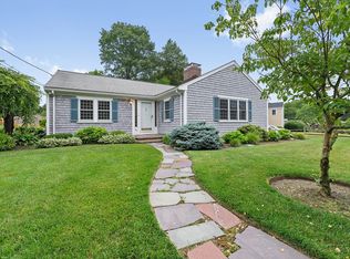 68 Gloucester Rd, Westwood, MA 02090