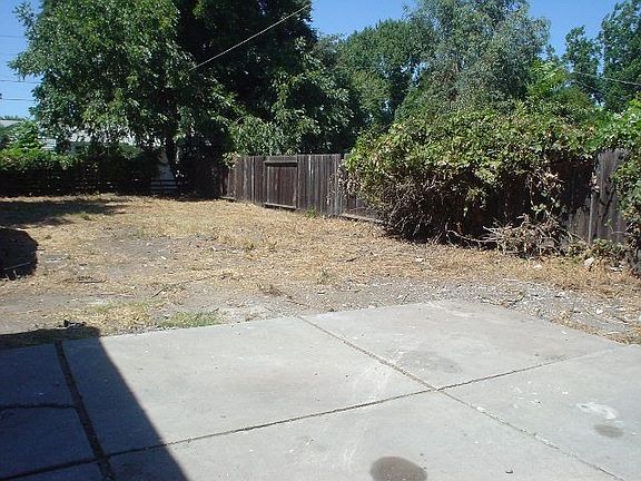 5th image of 3327 W Mendocino Ave