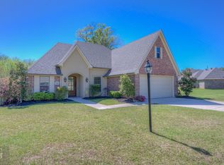302 Oscar Cir, Haughton, LA 71037