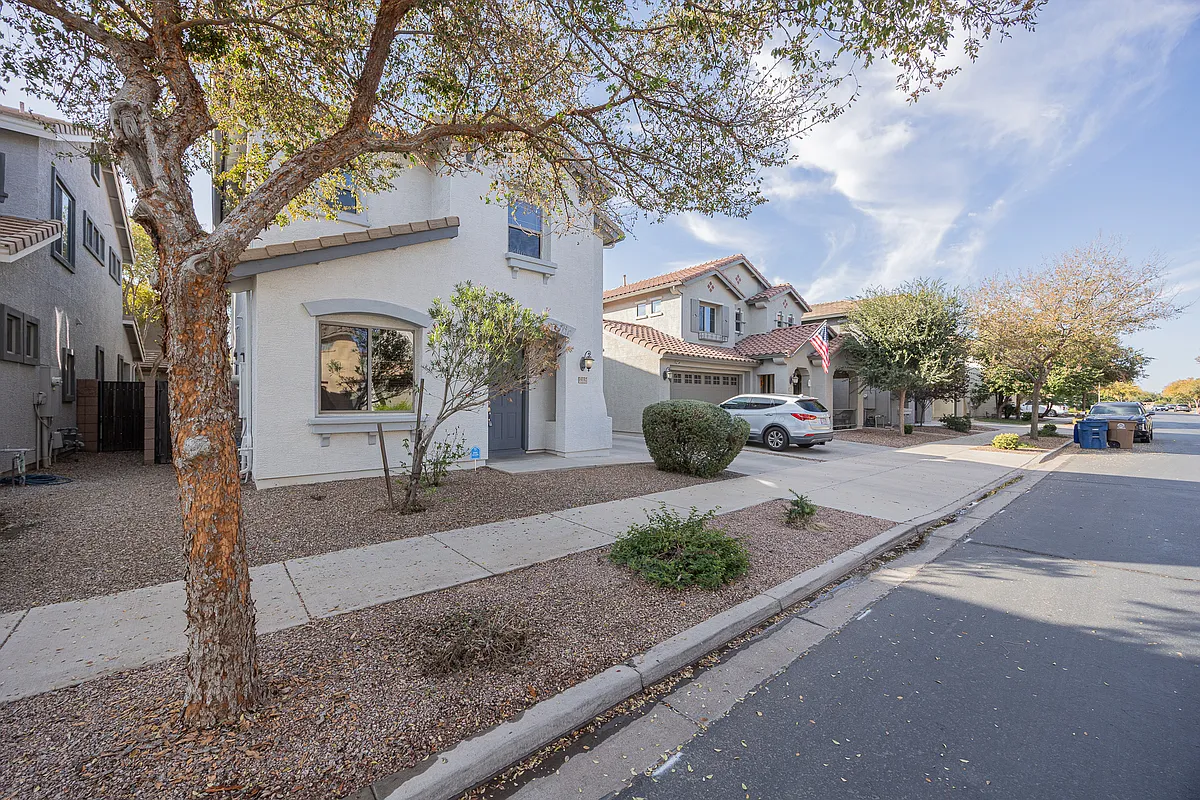 1_12012025 - 19157 E Kingbird Dr