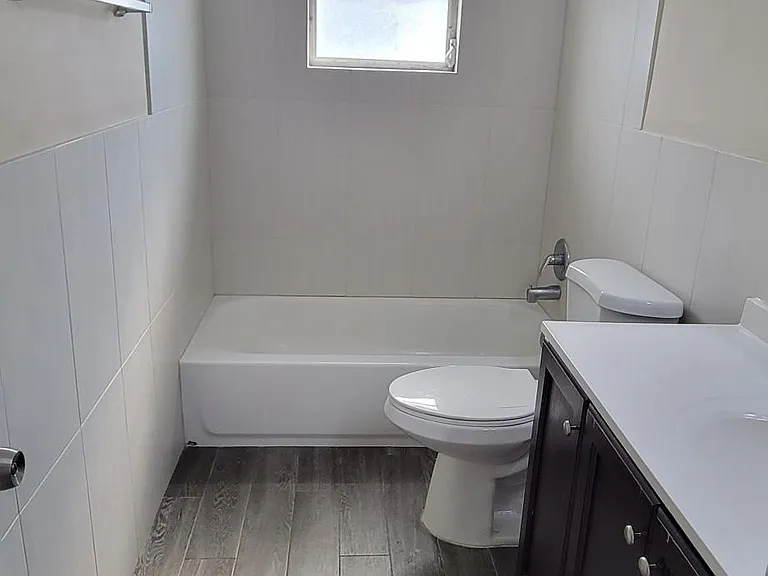 7104 NW 80th Ave — Photo 15