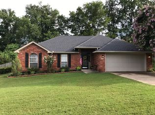 1014 Spring Creek Cv, Benton, AR 72015