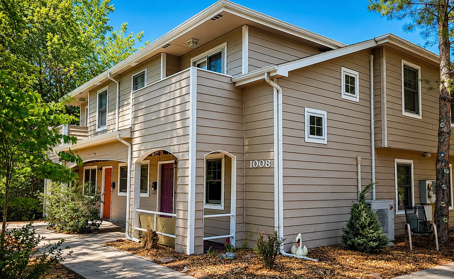 1008 Remington St — Photo 1