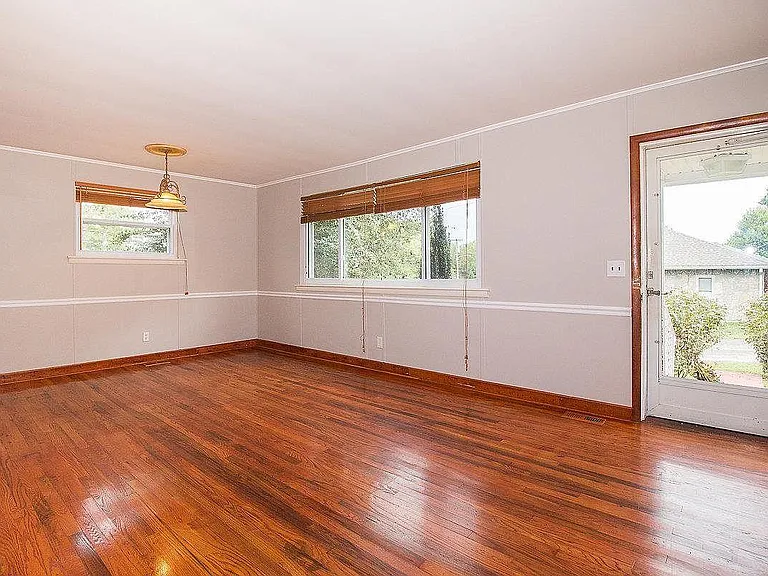 3705 Oxford St — Photo 7