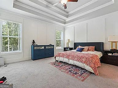 5th image of 1039 Montrose Way