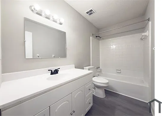 836 White Oak Dr #A — Photo 15