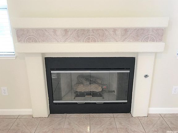 4th image of 4091 Tresler Ave
