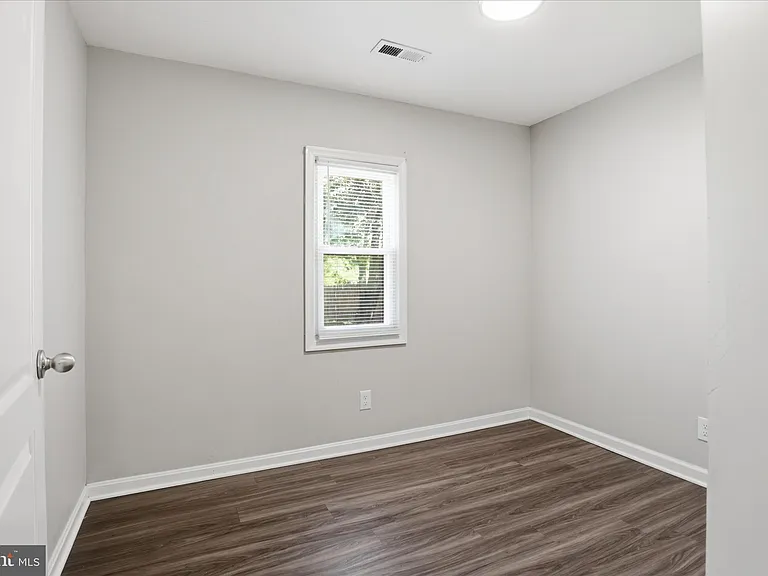 5242 Sands Rd — Photo 13